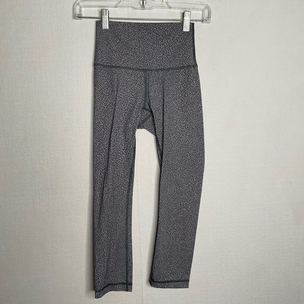 Lululemon Womens White/Black Wonder Under Full Length Leggings Size 2 Athleisure